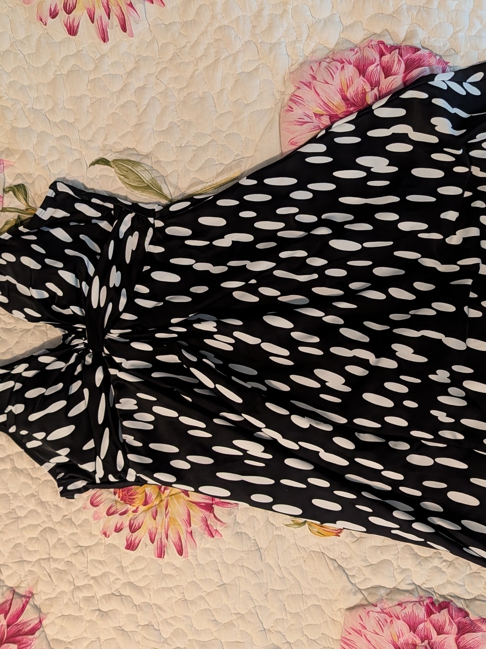 Shapermint Black & White Polka Dot Swim Top